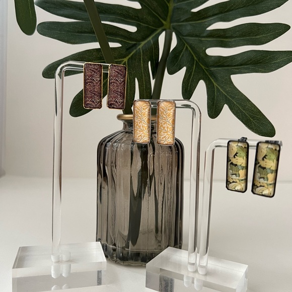 Elegant Floral Pattern Coquette Stud Earrings Set - Art Nouveau Flower Earrings - Picture 14 of 14